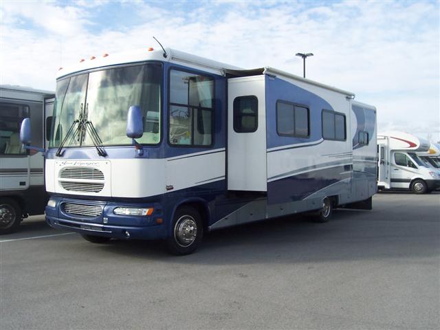 Used 2004 Gulfstream Sun Voyager 33 Class A - Gas For Sale